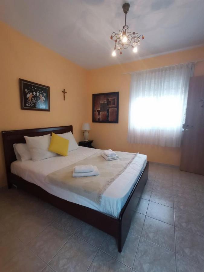 Appartamento Gianna'S House Paradisos Esterno foto